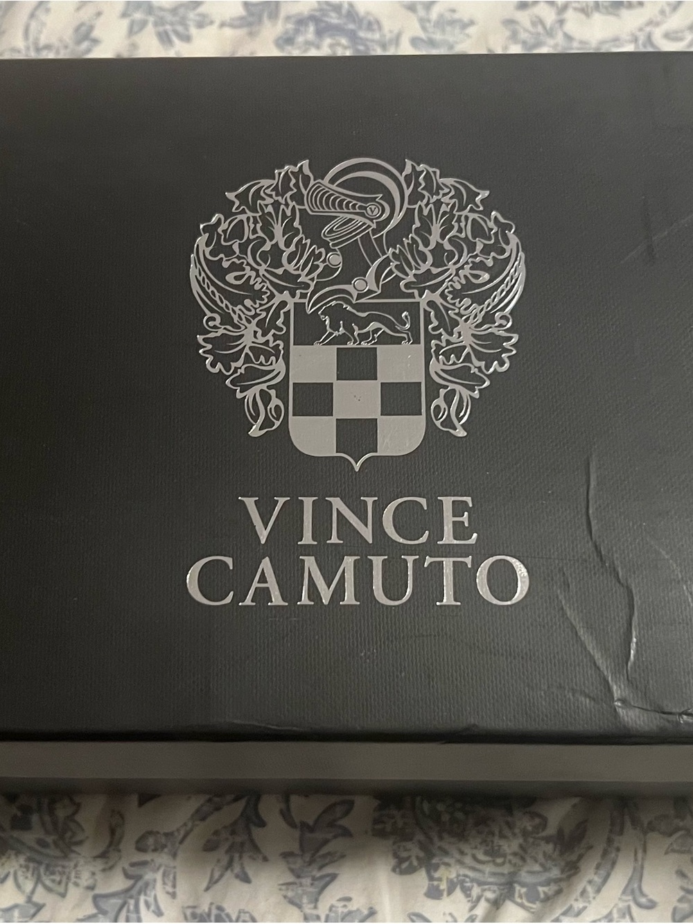 Vince Camuto Kanama Coconut Cream Baby Sheep Quilted Slide Sandal New - Picture 4 of 5